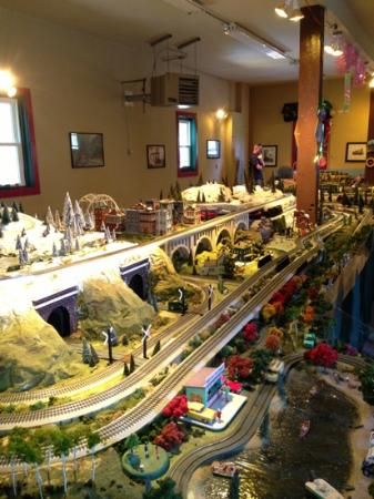 10 of the Largest Model Train Railroads in the World