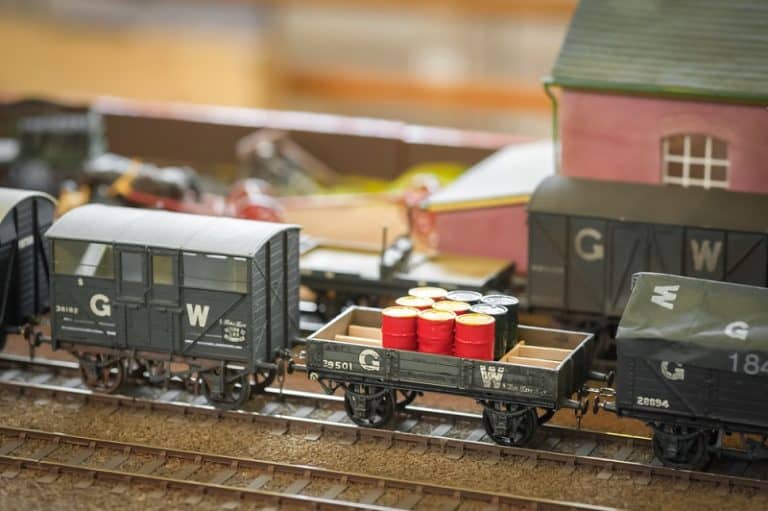 10 N Scale Layout: For Kids and Adults – [WITH VIDEOS]