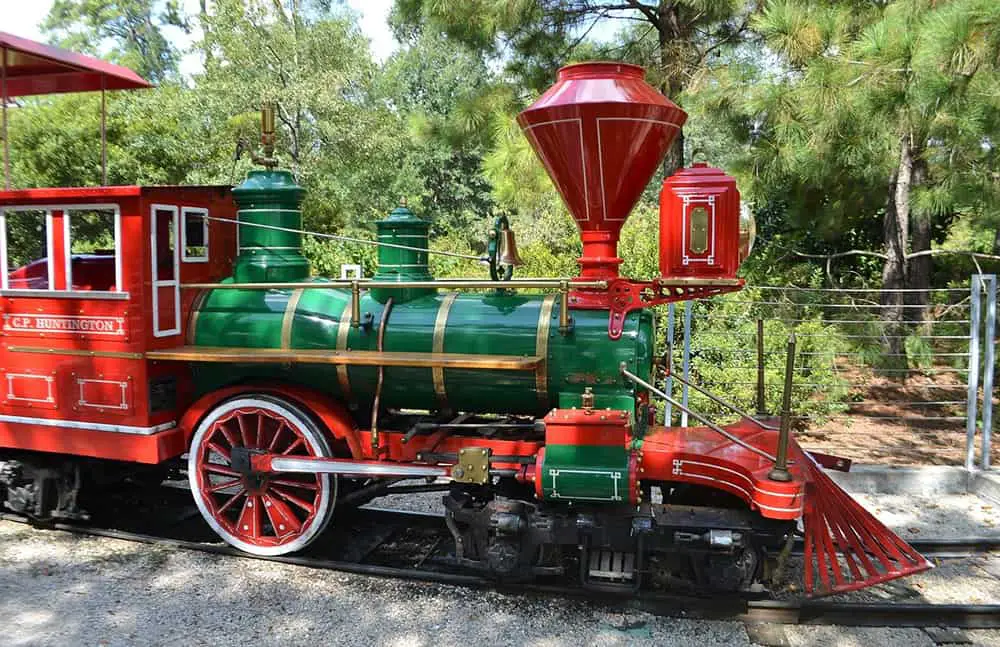 what-sound-does-a-train-make-toy-train-center